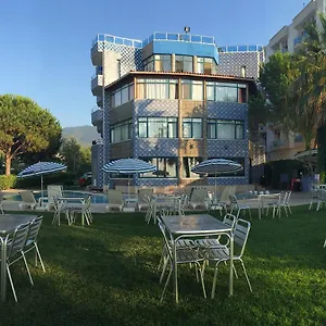 art-beach-hotel.aegeanhotels.net/